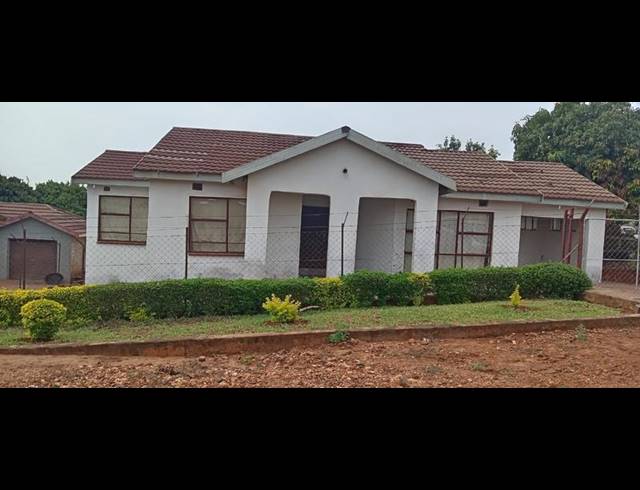 3 BEDROOM HOUSE FOR SALE IN MANIINI